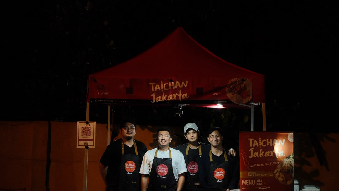 Taichan Jakarta full team in front of the red tent